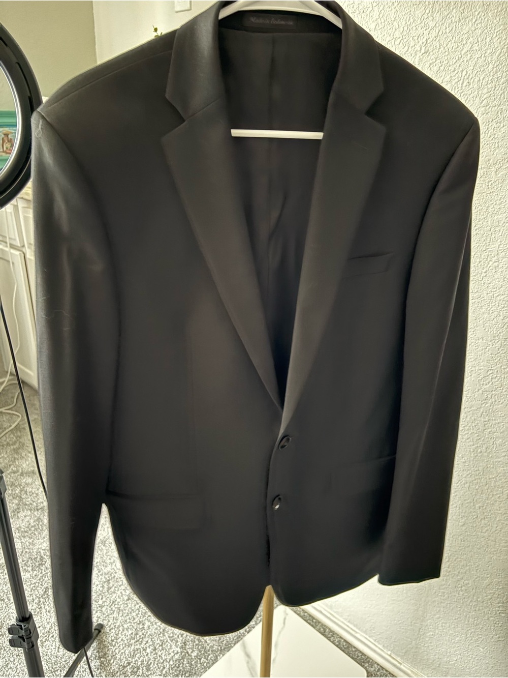 Calvin Klein Black Solid Suit Jacket Men’s 40 Regular 2-Button Notch Wool Blend